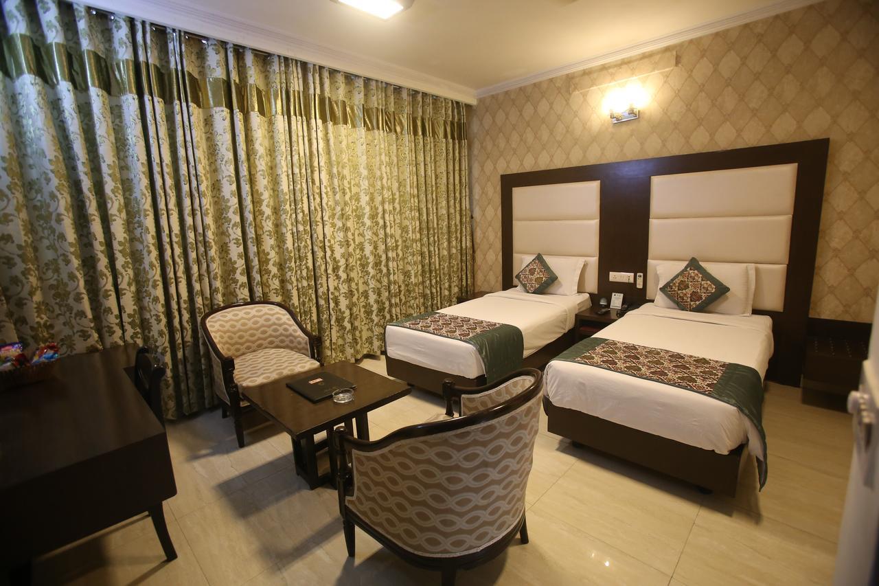 Amar Inn- Lajpat Nagar Market Couette-café